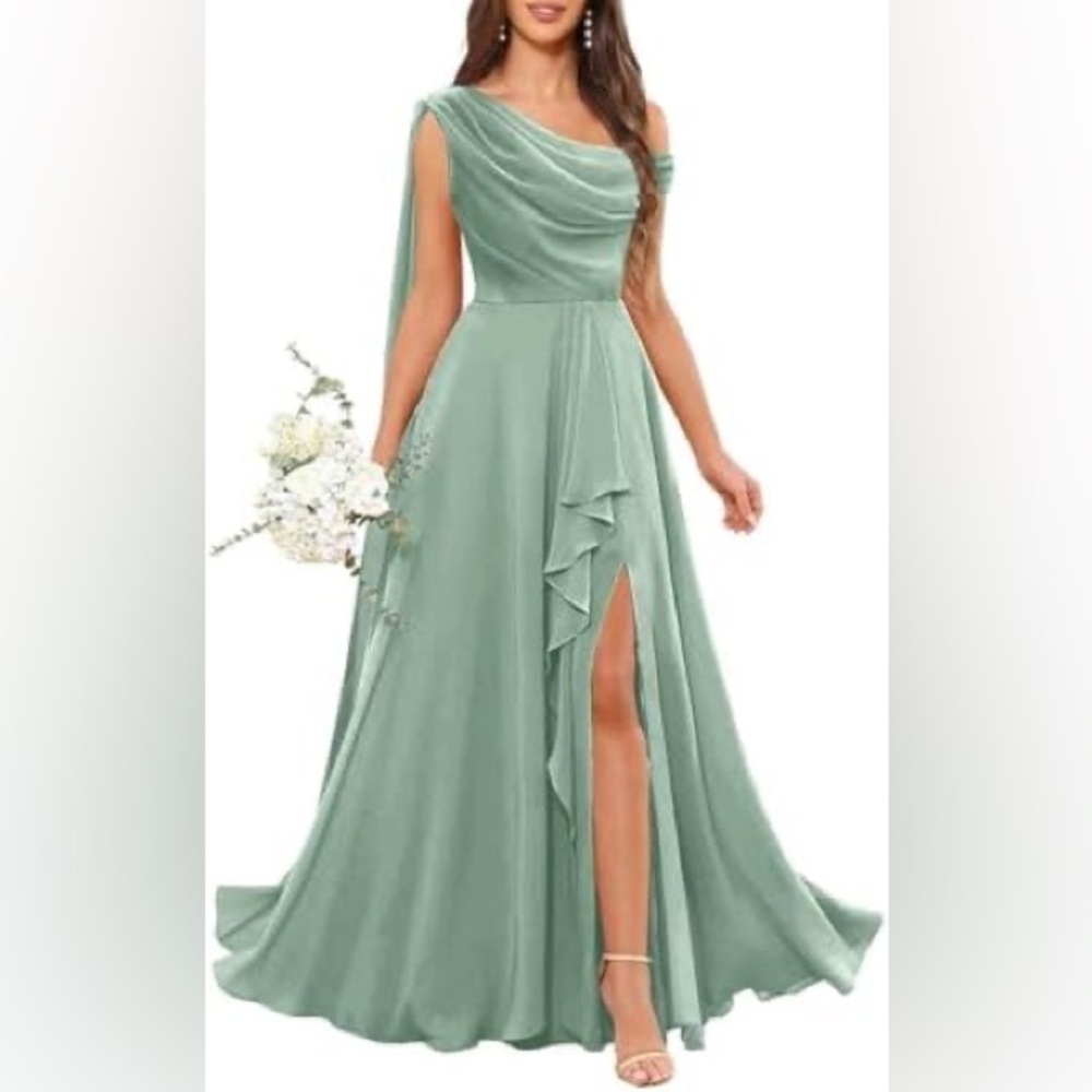 NWT, Formal‎ Sage Green Women's Dress